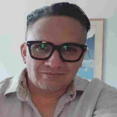 Revitag Buyer Noah William